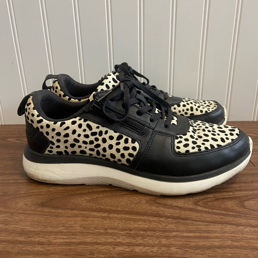 Vionic Remi Spot Sneaker Black Tan Cheetah Leopard Animal Print Tie Zip Womens 8 - Picture 2 of 15